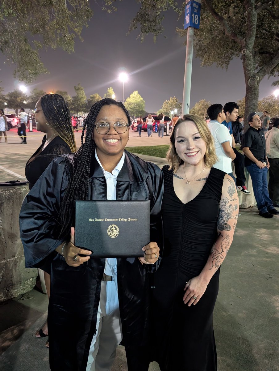 msbyarsculinary's tweet image. Not many people can say they graduated with their Associate's degree BEFORE their high school diploma. Jennifer, I am so in awe of your continued determination and humbleness. So proud! TWU is getting an amazing student! #2025grad #TWU #SanJacintoCollege
