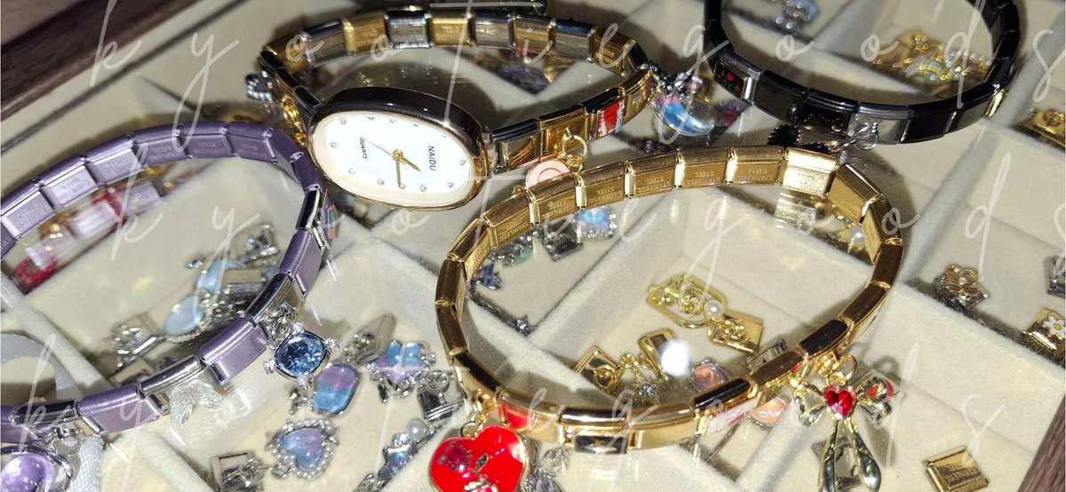 kyootiegoods's tweet photo. ada kah yang berminat sama italian charm bracelet? liat cantik cantik semua nya nih🤯 https://t.co/tWc7ED0F36