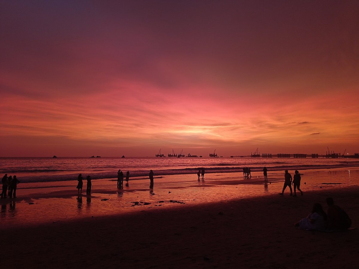 prathameshz2002's tweet photo. Happy about the past
Glad about the present
Curious about the future https://t.co/fBKyxHggFc
