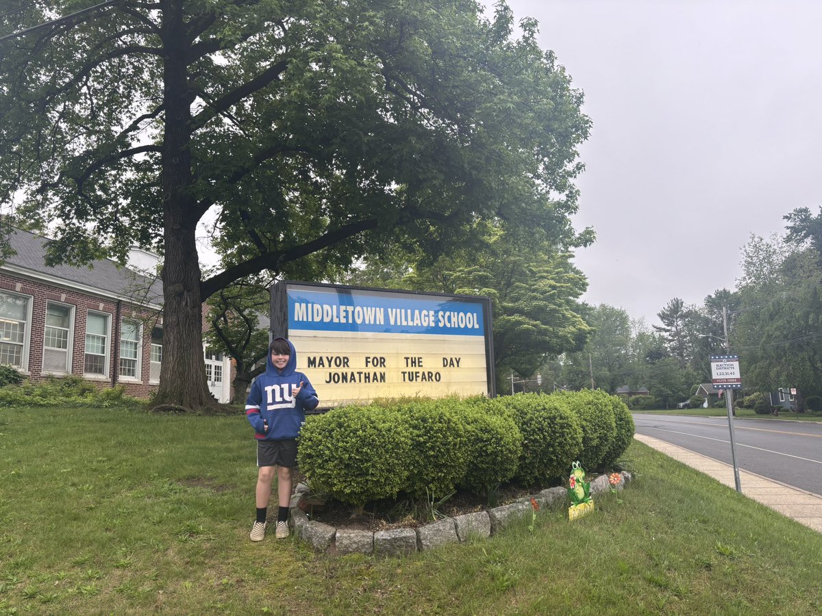 Jonathan Tufaro was the Middletown Village Mayor For the Day! He did a great job with our Morning Announcements and his declaration of extended recess for all students was well received! #MTPSPride #MVSGriffins