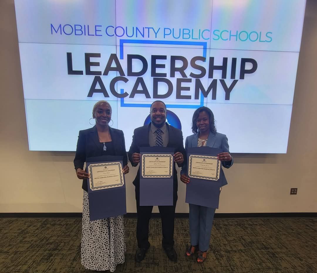 DunbarMagnet's tweet image. Congratulations to Coach Tucker, Coach Dorsey, and Mrs. Jones for completing the MCPSS 2024-2025 Leadership Academy.
#DunbarDoesItBEST #LearningLeading #GrowingGreatness