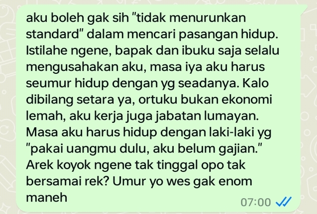 -rek aku hujaten gak papa. sender mbak 2+ mendekati kepala 3