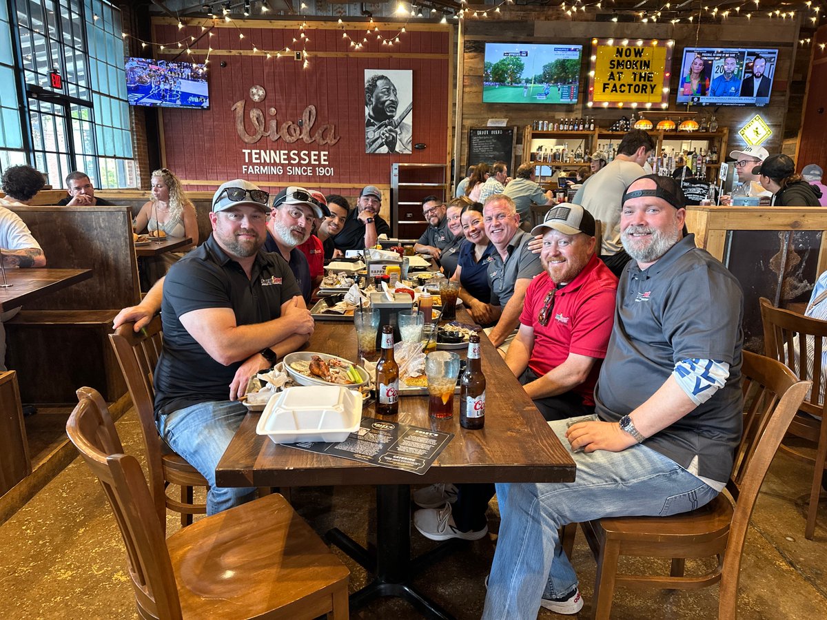 StormGuardNash's tweet photo. No cake, no problem! 🎉 We celebrated our May birthdays and anniversaries with some seriously good eats at Edley’s BBQ and laughed ‘til our stomachs hurt. Grateful for this awesome crew!

#TeamCelebration #MayMilestones #WorkFamily #StormGuardNashville #GratefulForThisCrew https://t.co/QHKBGcc4Mr