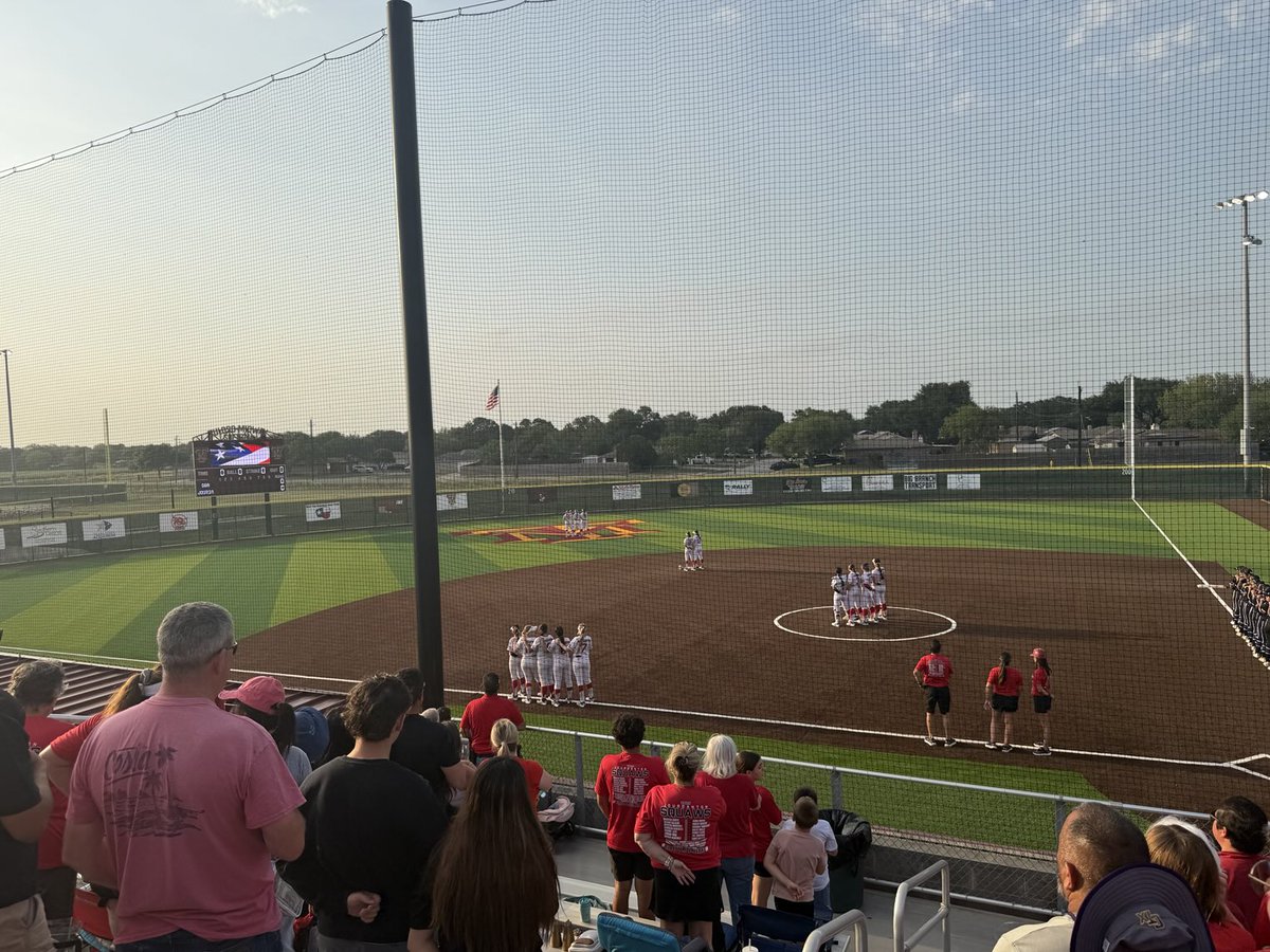 Watching ⁦<a href="/uiltexas/">Texas UIL</a>⁩ playoff softball tonight…not too often do I get to sit in the stands and just be a fan…⁦