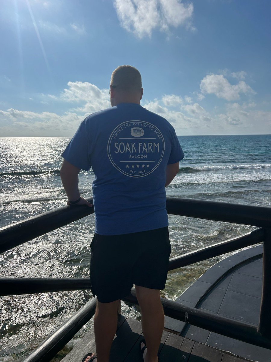 1617taproom's tweet photo. A tasteful representation of our friends over at @soakfarmsaloon while in Isla Mujeres.

Every day is a great day to soak. https://t.co/dgFEFB9nqC