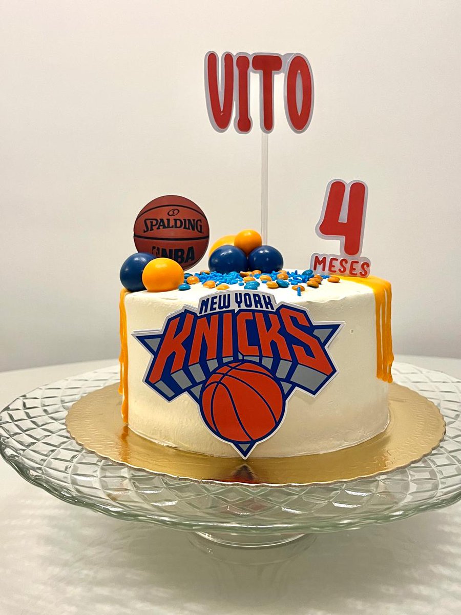 aerciofneto's tweet photo. Bolinho do Knicks pra fechar a série hoje 

#NewYorkForever 
@nyknicks 
#KnicksIn6
#Mesversario @bolapresa @ocafebelgrado @NYKnicksBR https://t.co/fzHCSR1CIp