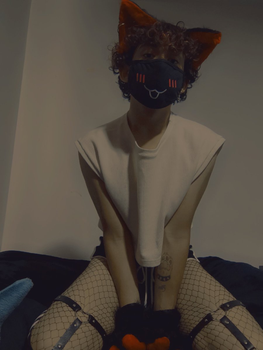 AlexTheCat_AD's tweet photo. Do you want to play with me? ~>_<
#femboy  #nsfw #gayboy #femboygamer https://t.co/DaxUwsNQGI