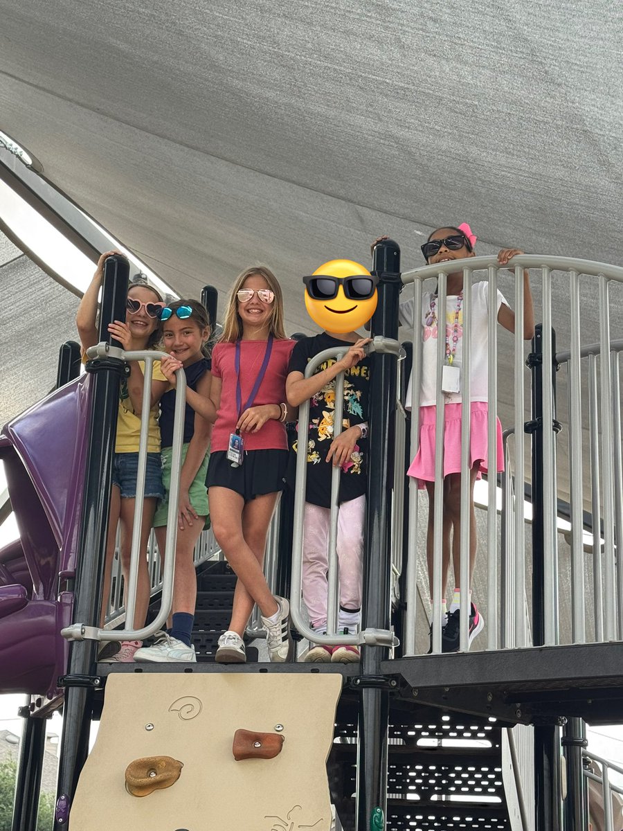 Nothing better than bringing our sunglasses to enjoy our extra recess on the last Friday of the school year! 😎 #mjejags <a href="/MJEjags/">Jenks Elementary</a> <a href="/MJEThirdGrade/">MJE Third Grade</a>