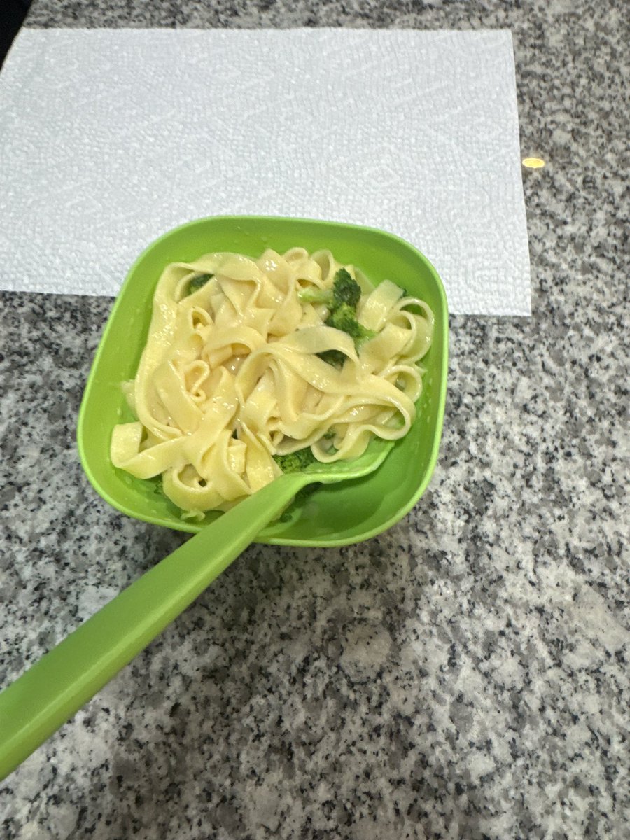 Tridentprosvcs's tweet photo. Babysitting and trying to put baby to work.
Pasta time https://t.co/k7fIhcm8Ct