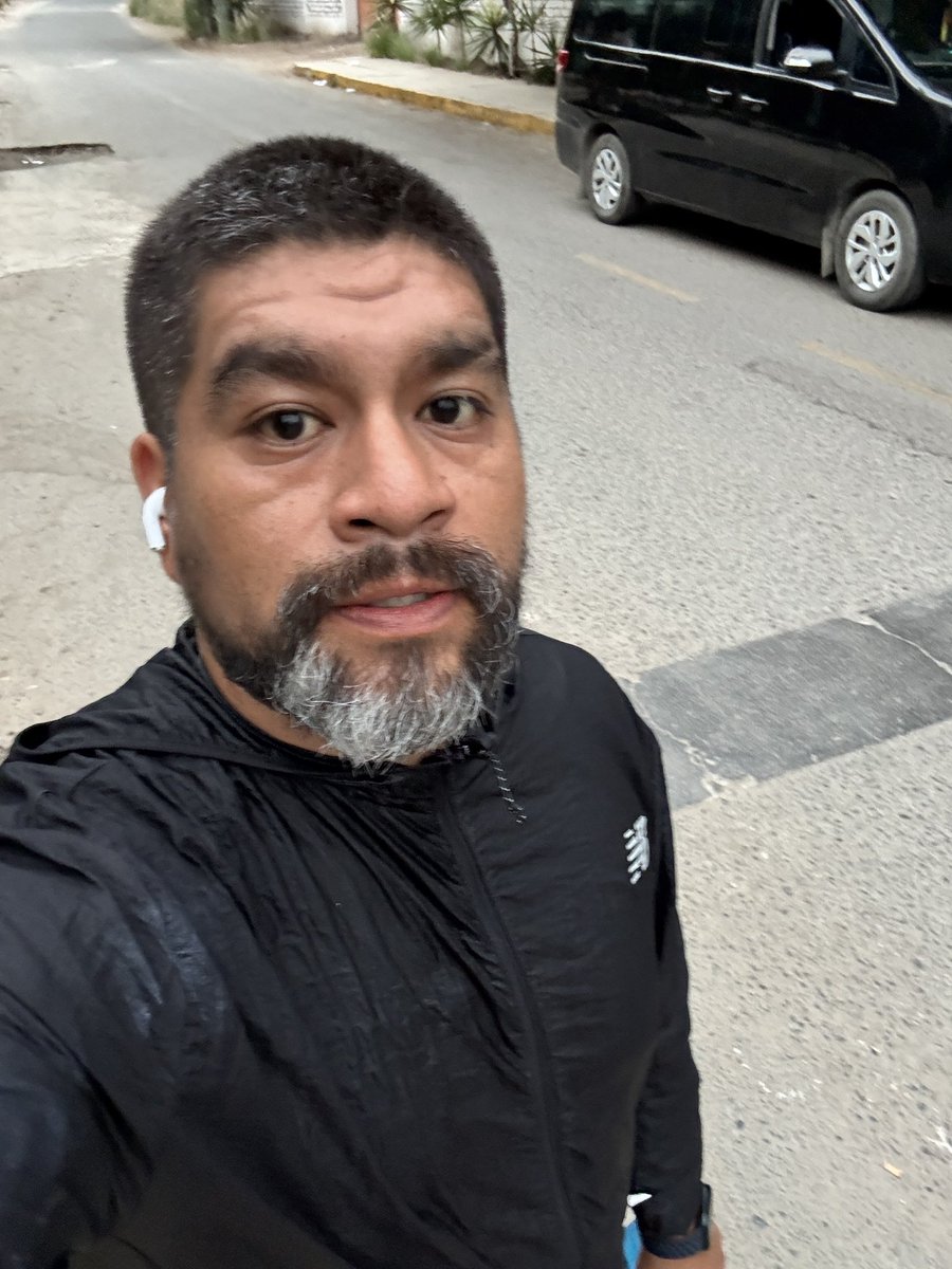 JavichoMunoz's tweet photo. Después de más de 1 año y medio le metimos de nuevo al running https://t.co/b5AfqzmYZy