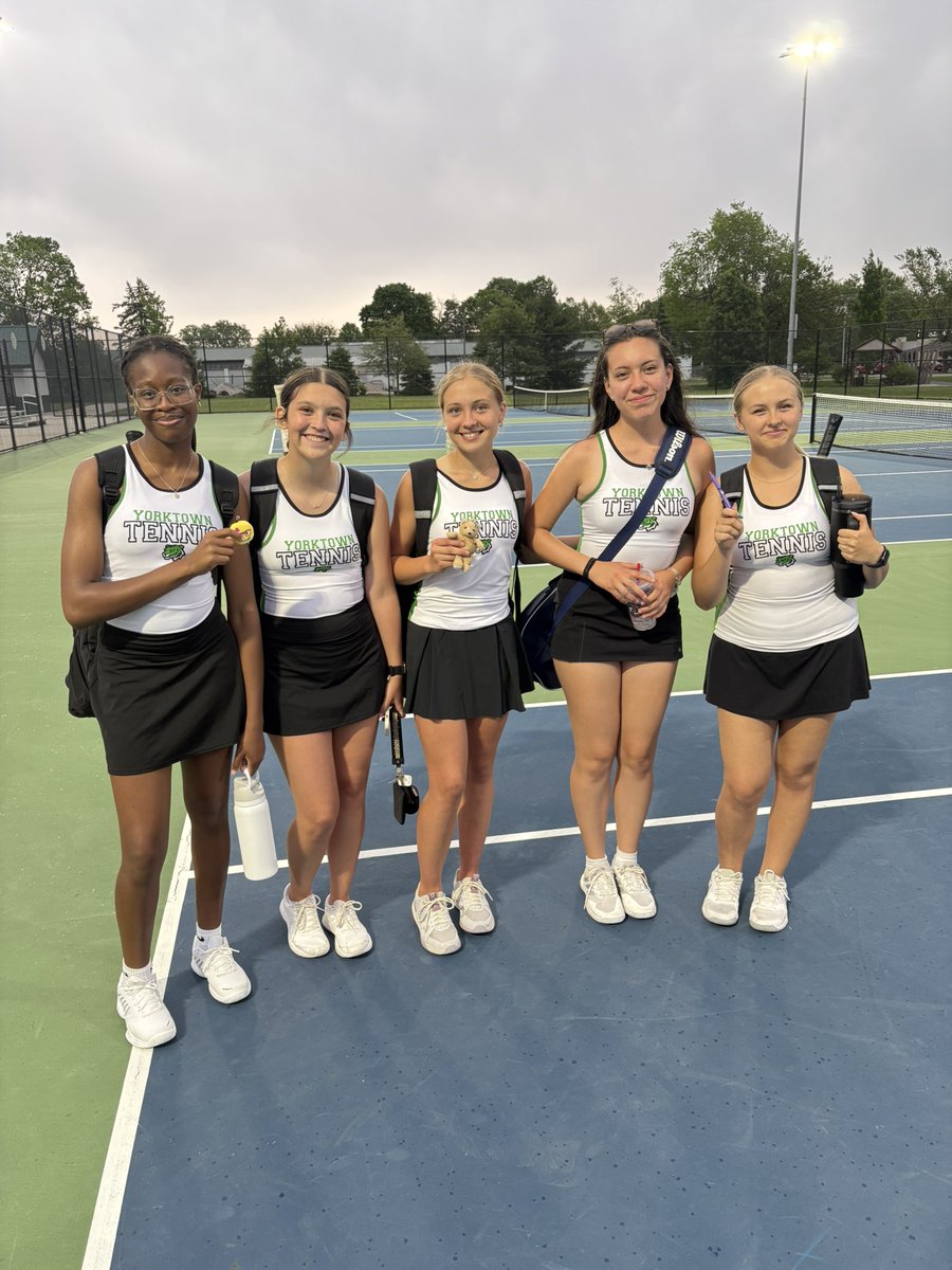 Yorktown Tennis (@yhsgirlstennis) on Twitter photo 