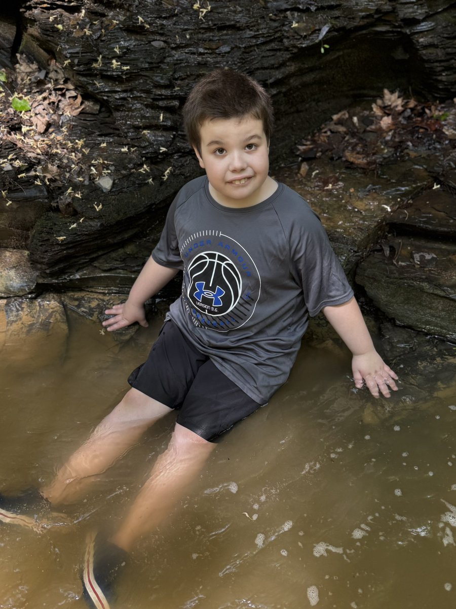 Emily Houghtlen tweet media