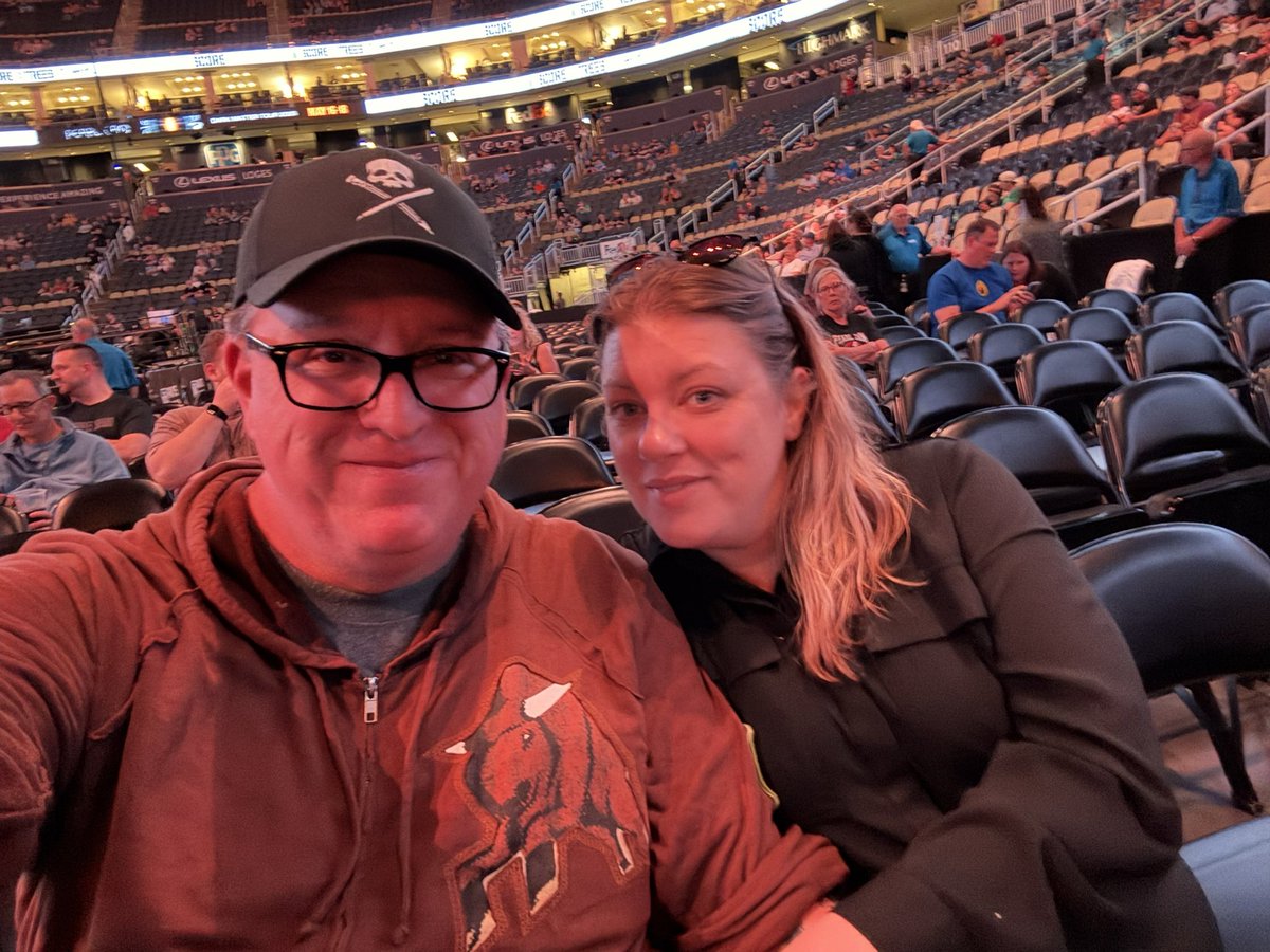 Grew up with grunge. But the best part of a Pearl Jam show is how happy <a href="/djcoffman/">D.J. Coffman</a> is on a <a href="/PearlJam/">Pearl Jam</a> concert day. We get 2 this weekend 🙏