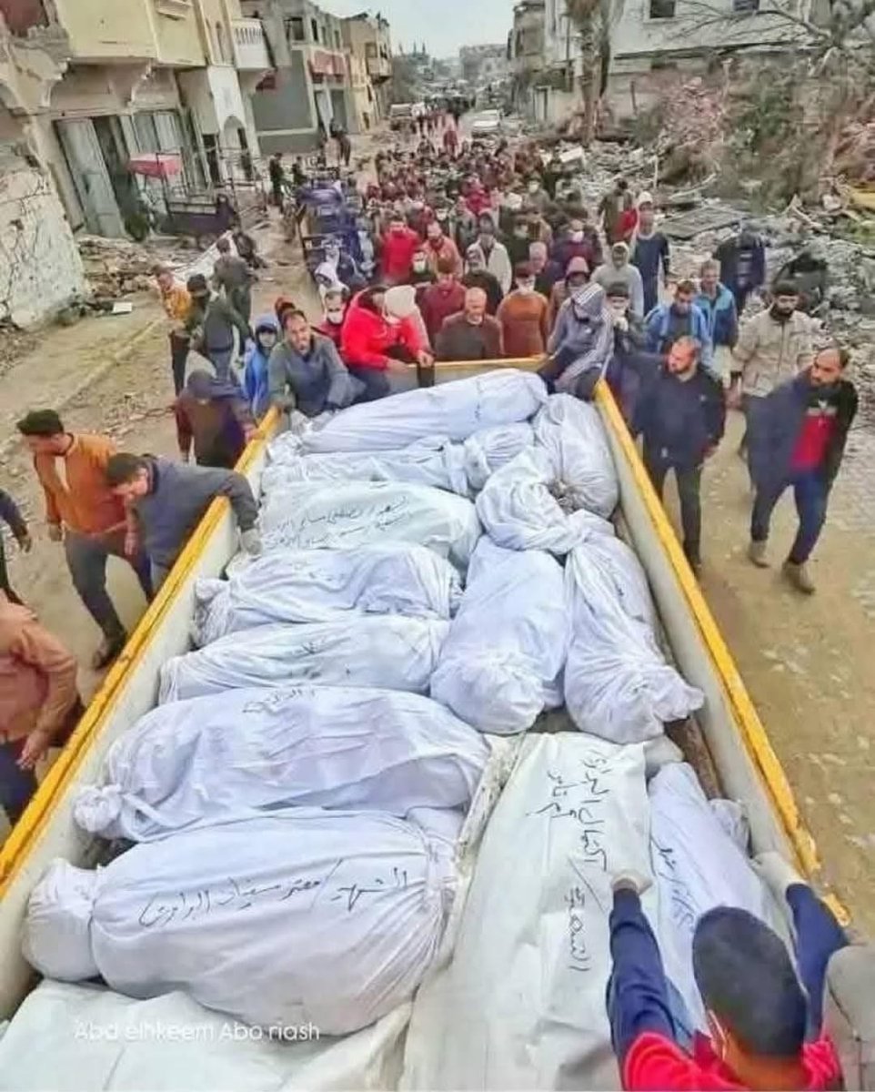 Extremadamente impactante: hasta ahora se han descubierto 160 fosas comunes en Gaza, siete de ellas creadas durante la visita de Trump a la región.
Este es el genocidio más brutal de la historia.