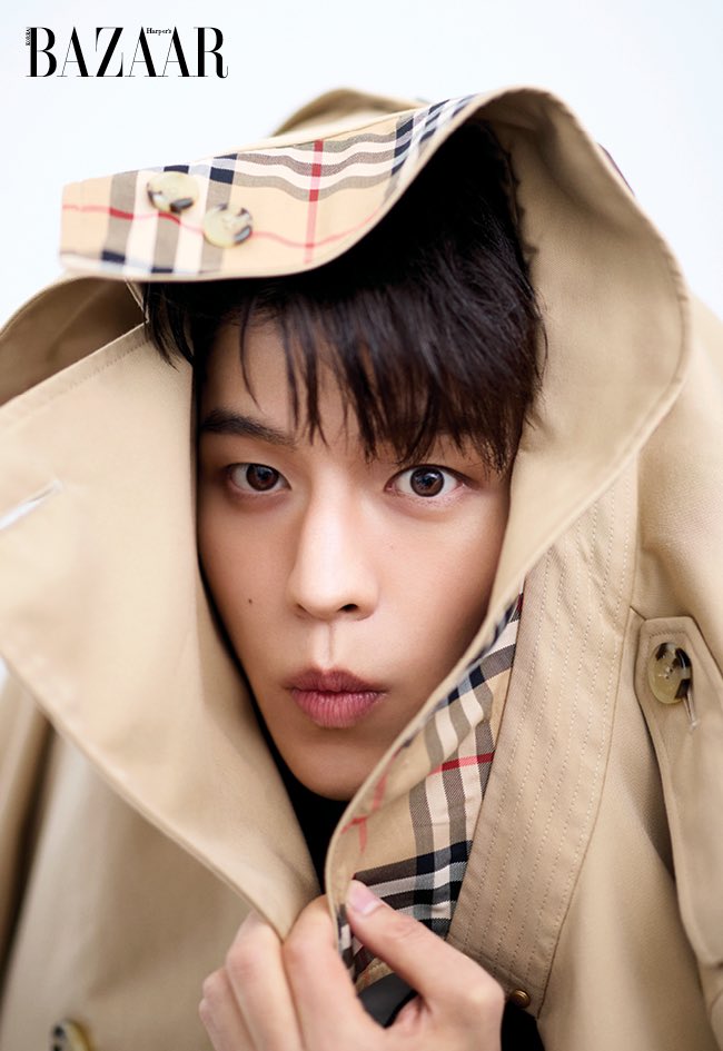 Every0325's tweet photo. ¿QUIEN ES BURBERRY? 🤌🏻

La marca de moda que vistio a Seumgmin en el photoshoot para Harpers Bazaar Korea

A thread 🧵 https://t.co/6MJIWKmUzI