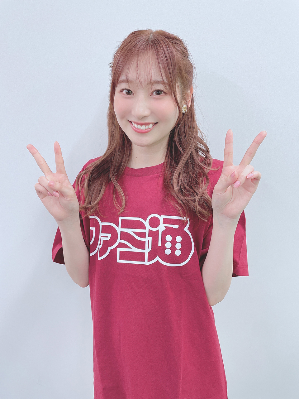 ファミ通　Tシャツ 週刊ファミ通1900号＆39周年を記念した“ファミ通ロゴTシャツ付き