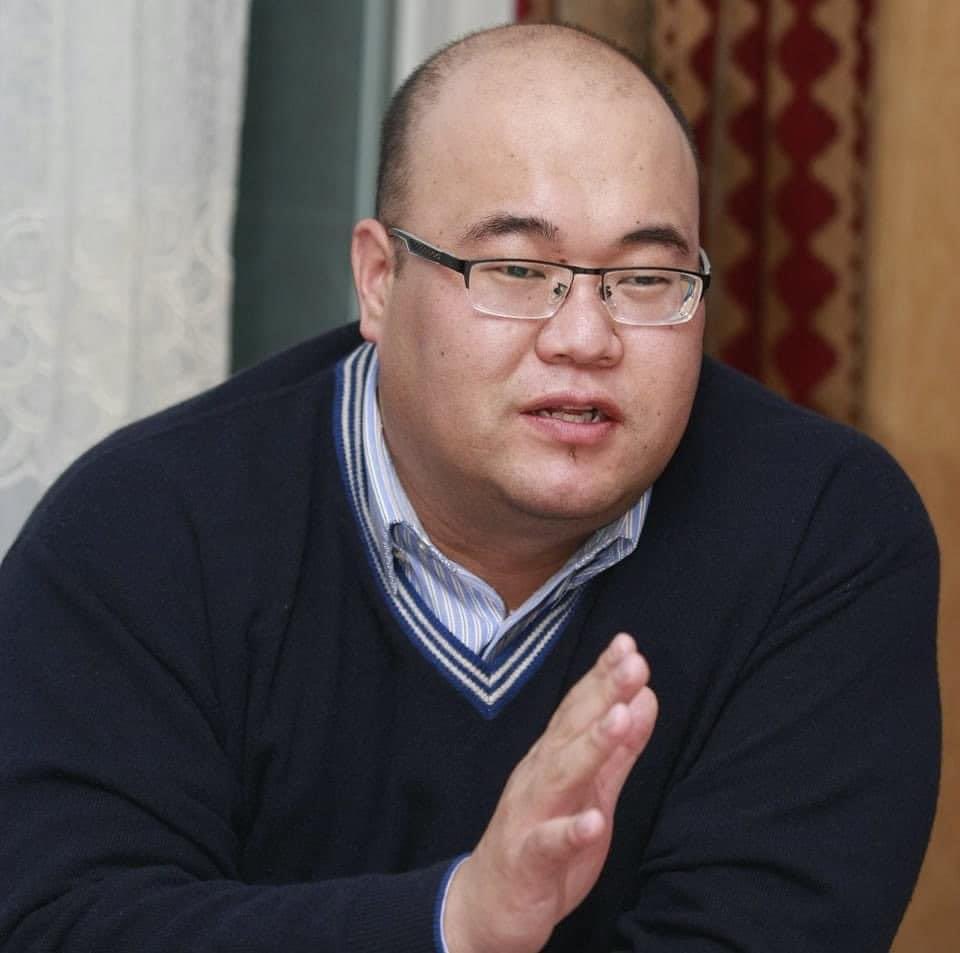 newspressmn's tweet image. Хуульч Б.Гүнбилэг: Огцрох амархан жагсаал үр дүнд хүрэхгүй бол цаашид манайд дахин жагсаал болохгүй бизээ. 

Залуучууд гэнэн. Бид ч гэнэн. Ээж нь хүүгээ эрхлүүлээд мөнгө өгсөн гээд ХОМ-тойгоо холбоод нэг юм мэдүүлэх биз. Хэн ч итгэхгүй. Бүгдийнх нь дургүй хүрээд л өнгөрнө. АТГ-ын…