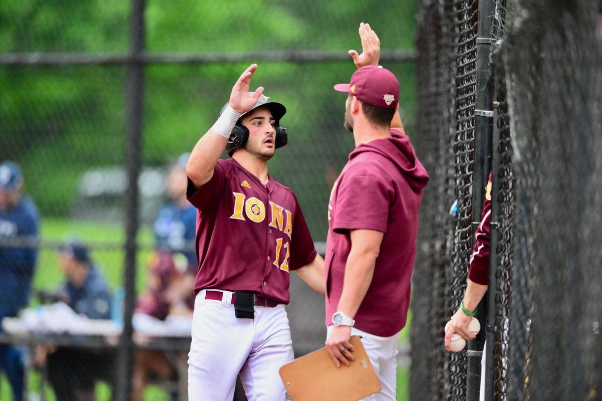 IonaBaseball's tweet image. ๐ฏ๐๐๐ ๐บ๐๐๐๐ ๐ก
The Gaels picked up the home DUB at City Park! 11 hits for the Maroon & Gold offense and just 4 hits scattered by the pitching staff!
We will honor our 16 seniors tomorrow at 1:30 p.m. for Senior Day, prior to the new 2 p.m. first pitch!
#GaelNation