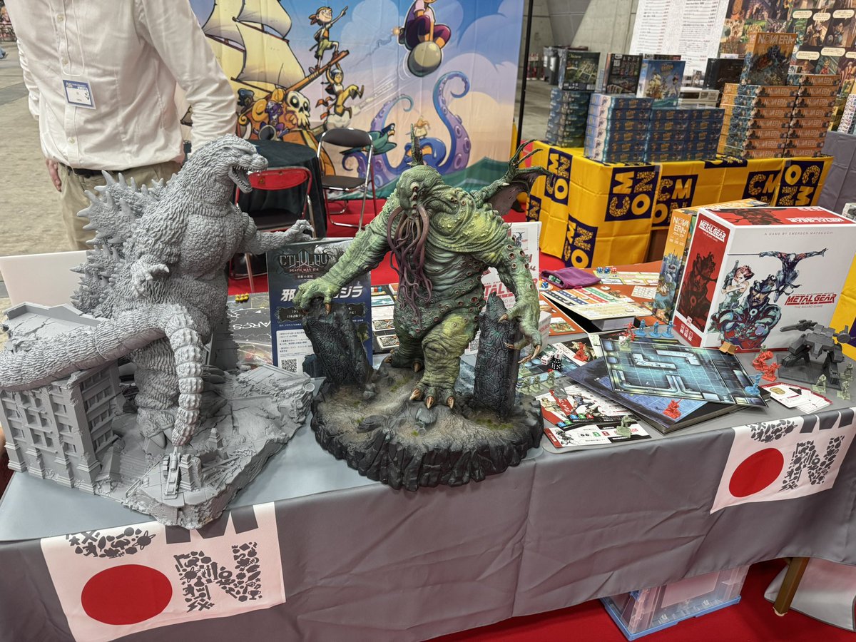 CMONJAPAN's tweet photo. クトゥルフVSゴジラ https://t.co/U7nTQMFntV