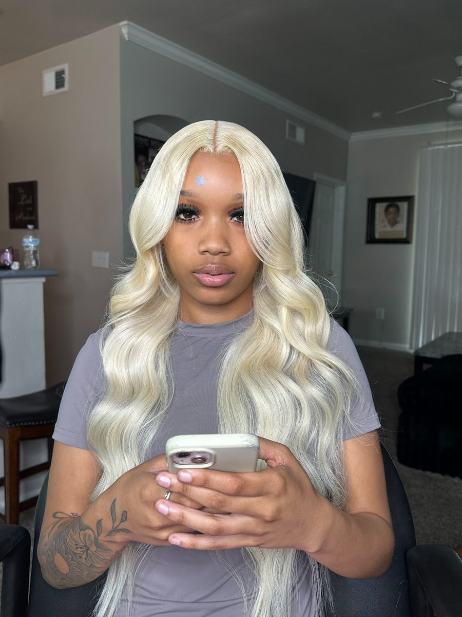 iiiamdede2's tweet photo. I be iceing shii fr book me hoe !! 🥱 https://t.co/NFCCarRcj2