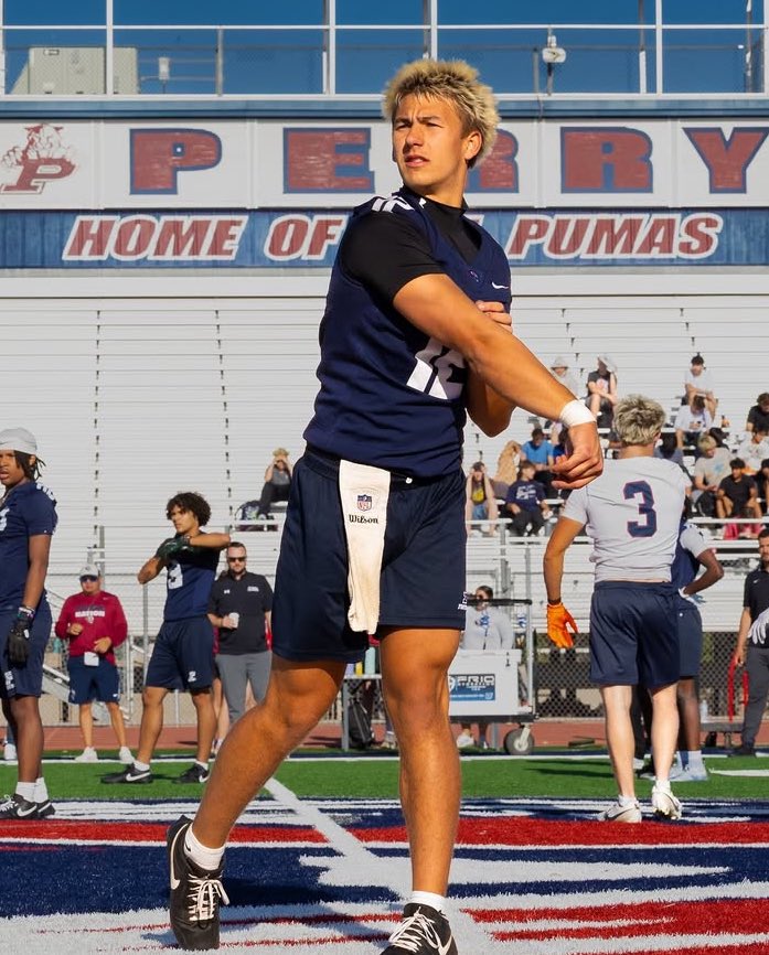 What a week for #PumaNation QBs! 5 yrs/265 million for the legend and 11 offers this week for the current QB1! #DNA