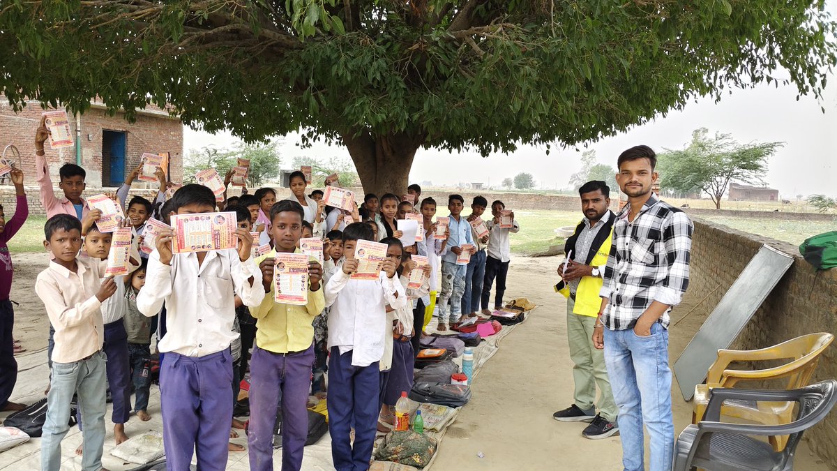 Pal521171's tweet photo. Awareness session school participation in Maharana Pratap sishu mandir Jamalpur  Cantrol to malaria and Dangue 
#worldDangue _Day
#MalariaFreeindia @FamilyhealthIn https://t.co/1iKXaNxNC2