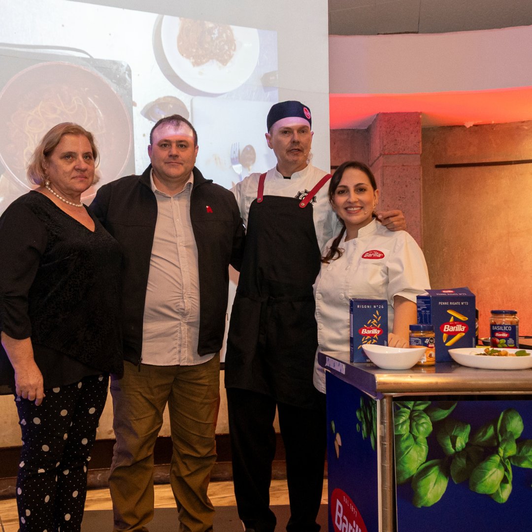 comitescr's tweet photo. 🇮🇹 “Dove c’è Barilla, c’è casa.”
Ieri siamo stati invitati, come rappresentanti della comunità italiana in Costa Rica, al rilancio ufficiale della marca Barilla nel Paese
@Ciamesa0522  @Barilla @BarillaUS #tavolorossocr   #Barilla #ItalianiNelMondo #RilancioBarilla #MadeInItaly https://t.co/7YhpxIEhGa