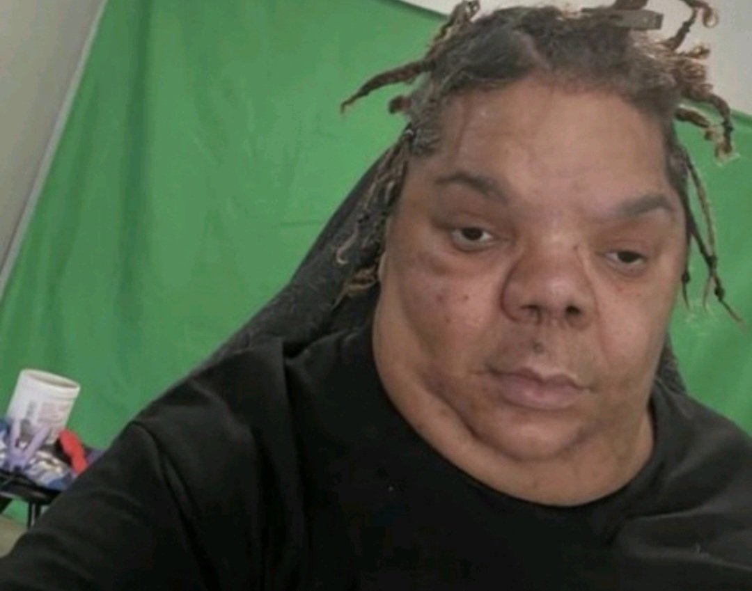 neckbeardv's tweet image. Jynxzi chatters asking for a Heather update