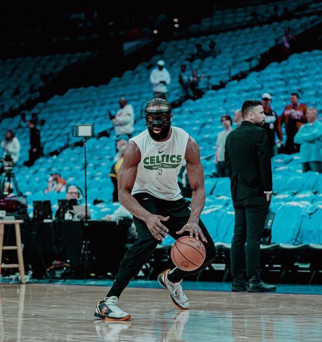 Only one who even looks like he cares. Shoutout Jaylen Brown.