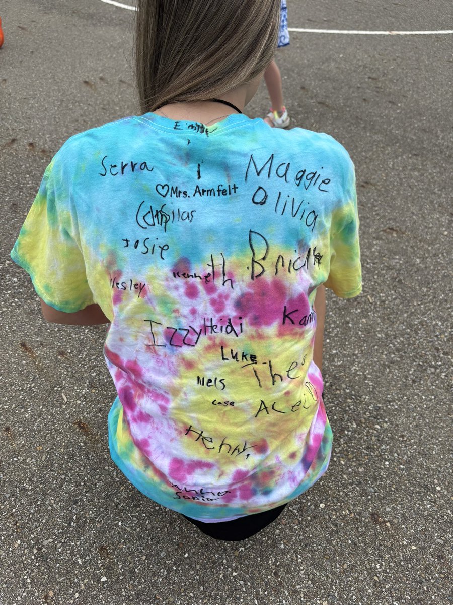 We said good bye to our beloved Miss Jordyn today. What a positive light she has been in our PM kindergarten community! Kinders helped her tie dye a shirt and signed it today. Good luck at Miami University this fall!