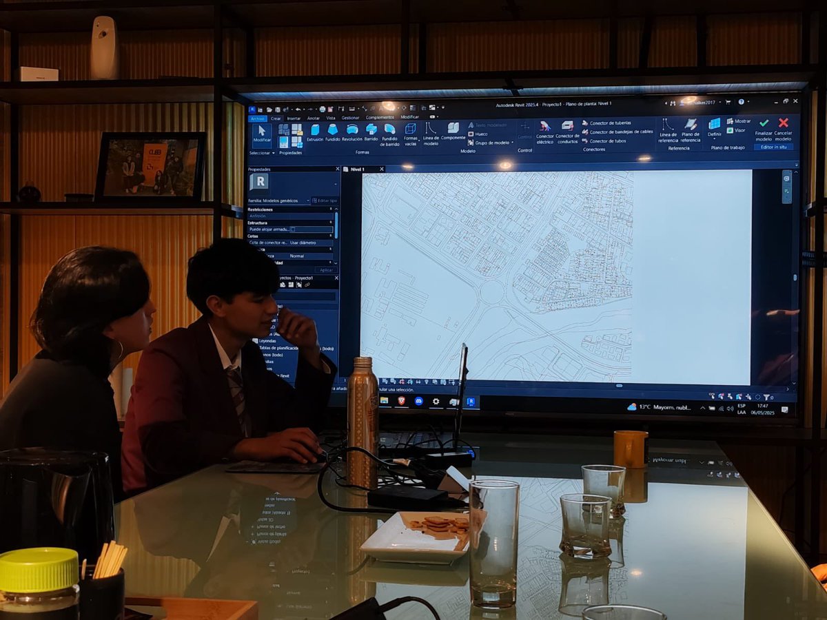 CealLomas's tweet photo. Estudiantes de Geografía 3° Medio #Almondale Lomas en #CityLab Biobio del @MIT conocieron software que diseña mapas 3D para proyecto ABP "TactoMap: Elaboración de mapas hápticos inclusivos para personas con discapacidad visual” en compañía de Mister Gonzalo Concha. Well done!👍 https://t.co/v48rpPtJy8