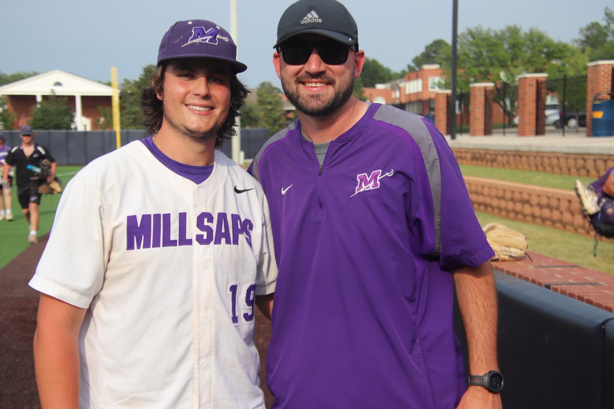 Nick Tarantino threw 7 strikeouts on Friday to set the Millsaps baseball single-season strikeout mark with 92! 🔥

The former record holder and one of the pitchers that helped the Majors reach the 2013 College World Series, Will Edwards was on hand! ⚾️

#GoMajors