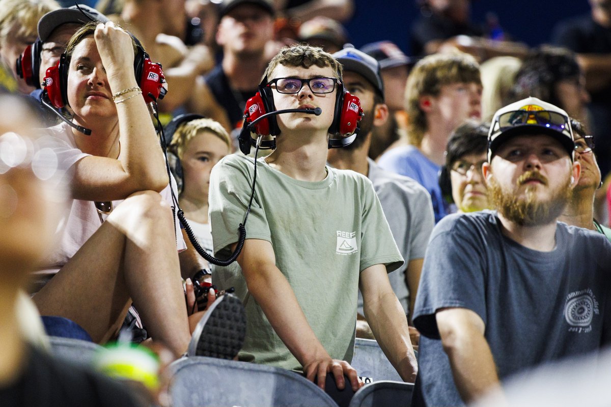NWBSpeedway's tweet photo. All eyes on the @CARSTour. ๐
#WindowWorld100 | @NASCARRegional https://t.co/BxTwf5BzWx