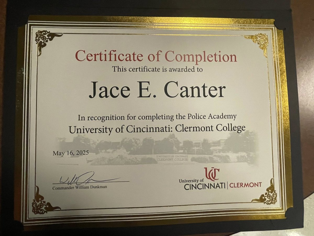 Tonight, Sheriff Stratton attended the UC Clermont College Police Academy Graduation. Clermont County Corrections Officer Jace Canter, graduated and was immediately sworn in as a Special Deputy by Sheriff Stratton following the ceremony.