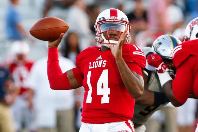 After a great conversation with ⁦<a href="/CourtlandHays/">Courtland Hays</a>⁩ I’m blessed to receive my 2nd offer from ⁦<a href="/EMCCathletics/">EMCC Athletics</a>⁩!!! ⁦<a href="/wyattdalton4/">Wyatt Davis</a>⁩ ⁦<a href="/coach_pennock/">Blake Pennock</a>⁩ ⁦<a href="/Gulfport_FB/">Gulfport Football</a>⁩