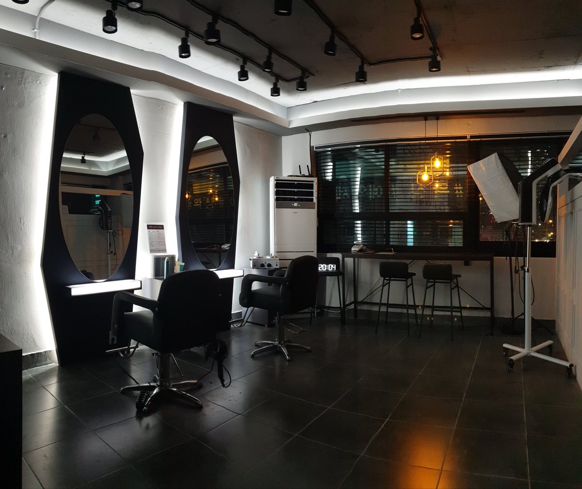 [비트코인 바버샵⚡️그레잇맨즈헤어 바버샵⚡️]

- 비트코인 결제가 가능한 부산의 첫 바버샵.
- 1인 미용실, 남성전문 바버샵
(비트코인 결제 매장이므로 무료 홍보)

주소: 부산 부산진구 전포대로 206 2층 GR8