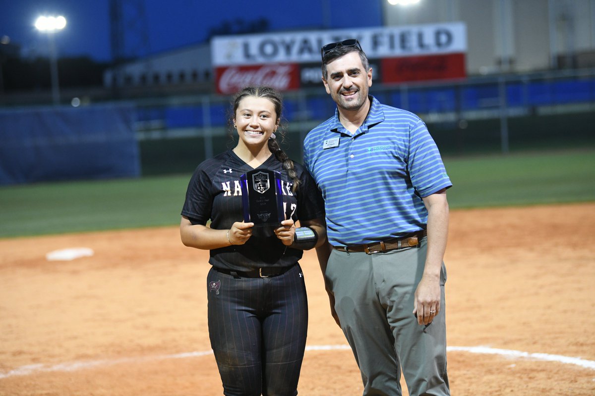 BLester1993's tweet photo. Navarre's Renee Hester the MVP of the Pensacola Sports Association All-Star Game. She hit a 3-ru home run as East tops the West 5-4.
@Renee030807 https://t.co/NRxAEyqzj7