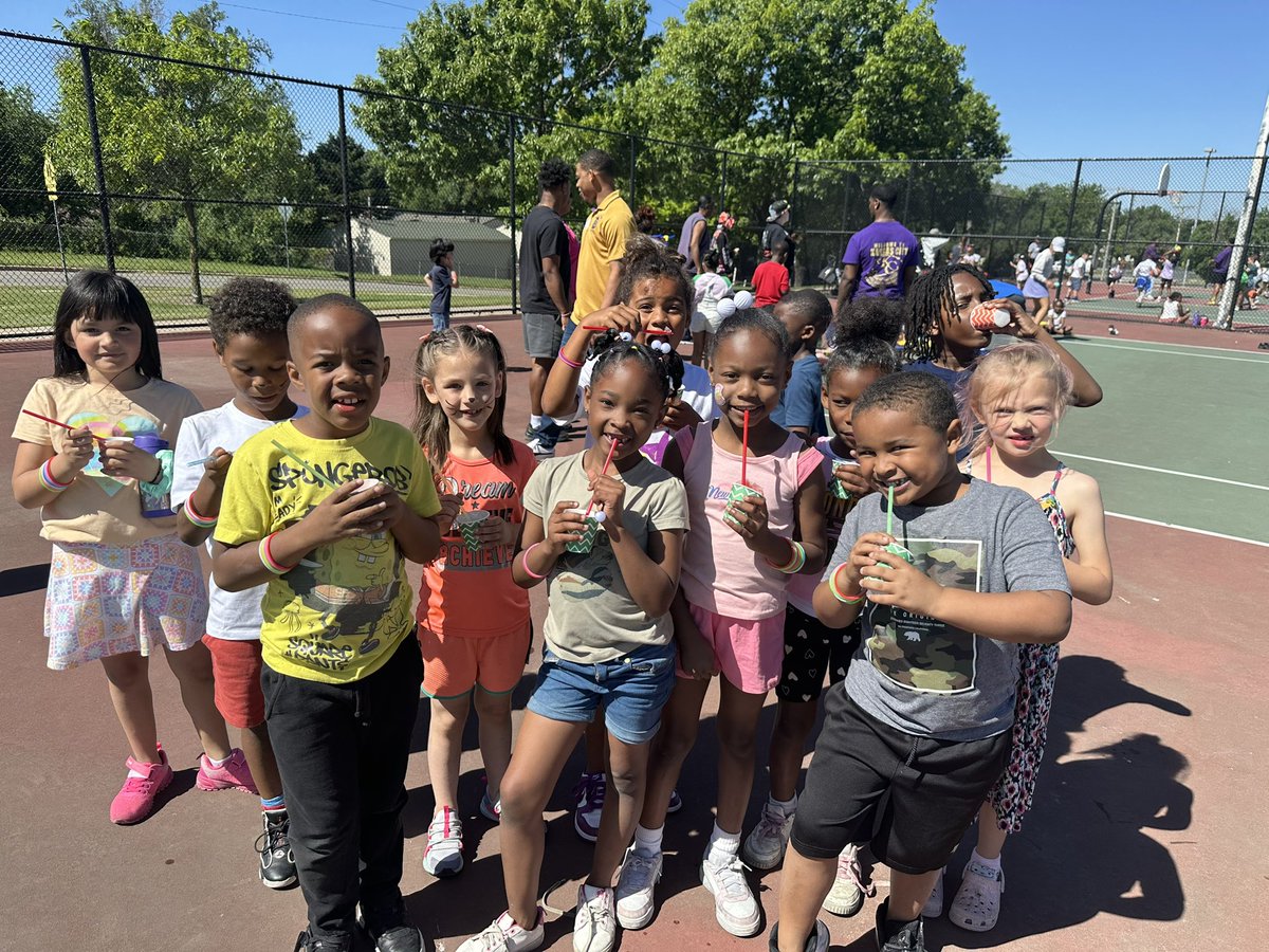 Mueller Jets had fun at Field Day today!! We love this tradition! Thank you, Coach Fair, for making it a memorable day for our scholars!! #wpsproud