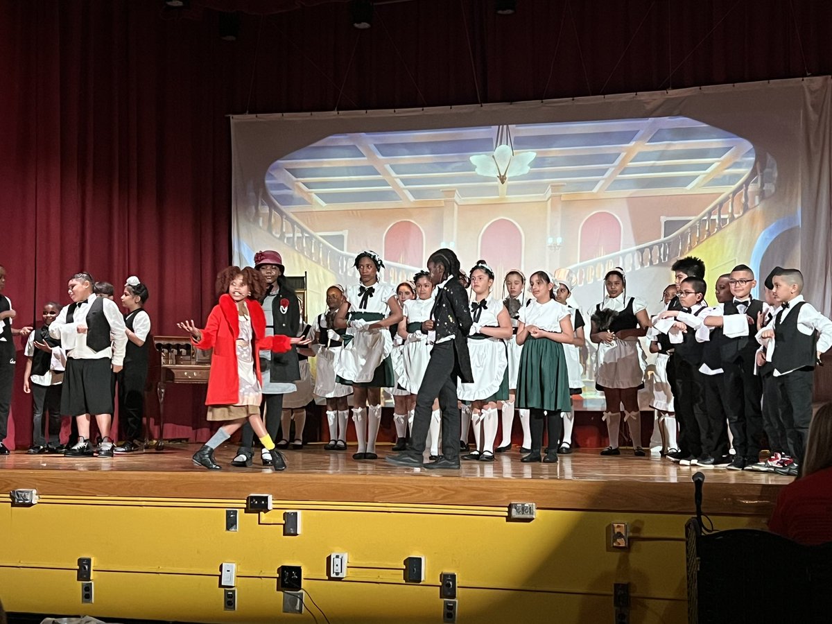 D26Team's tweet photo. My daughter and I had the pleasure of attending the incredible performance of Annie at PS 18! What a show! It felt like a professional production - the talent, energy, and hard work of the students, staff and families truly shined on stage. Bravo to everyone involved! https://t.co/NZWOtCzmtA