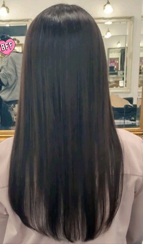 月イチメンテ✂️✨
雨なのが残念だけど☔️

トリートメントを変えてみた！
熱浸透させるからストレートアイロンででるんとぅるん仕上げ✨

サロンでお写真撮られた！
CMお待ちしてます(爆)