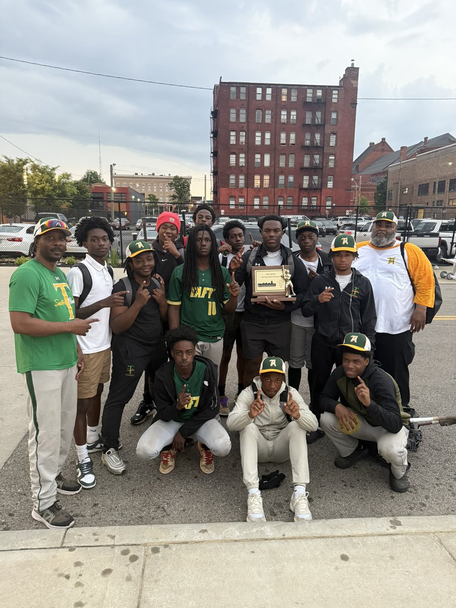 TaftNation's tweet photo. Trophy looks good on us, huh? Conference title in the bag! 🏆🏆🏆 https://t.co/Ll97sjx8zd