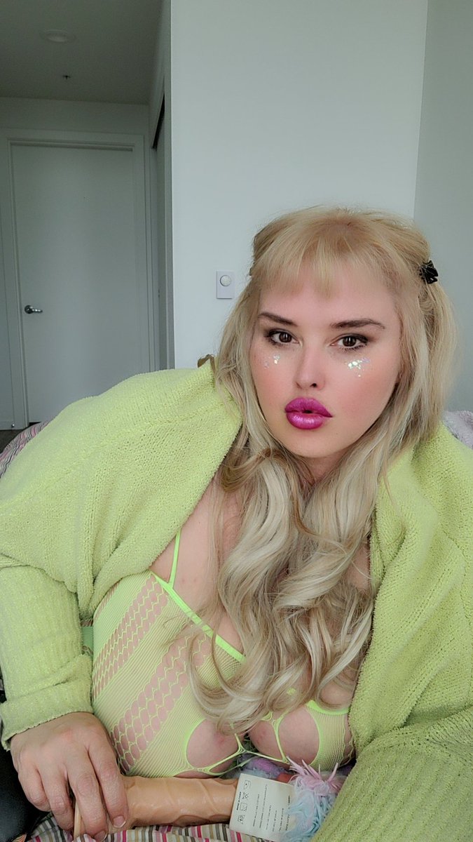 POV: You accidentally summoned a pastel forest nymph and now she lives in your apartment, eats your snacks, and judges your Spotify playlists.
And plays with toys 😈