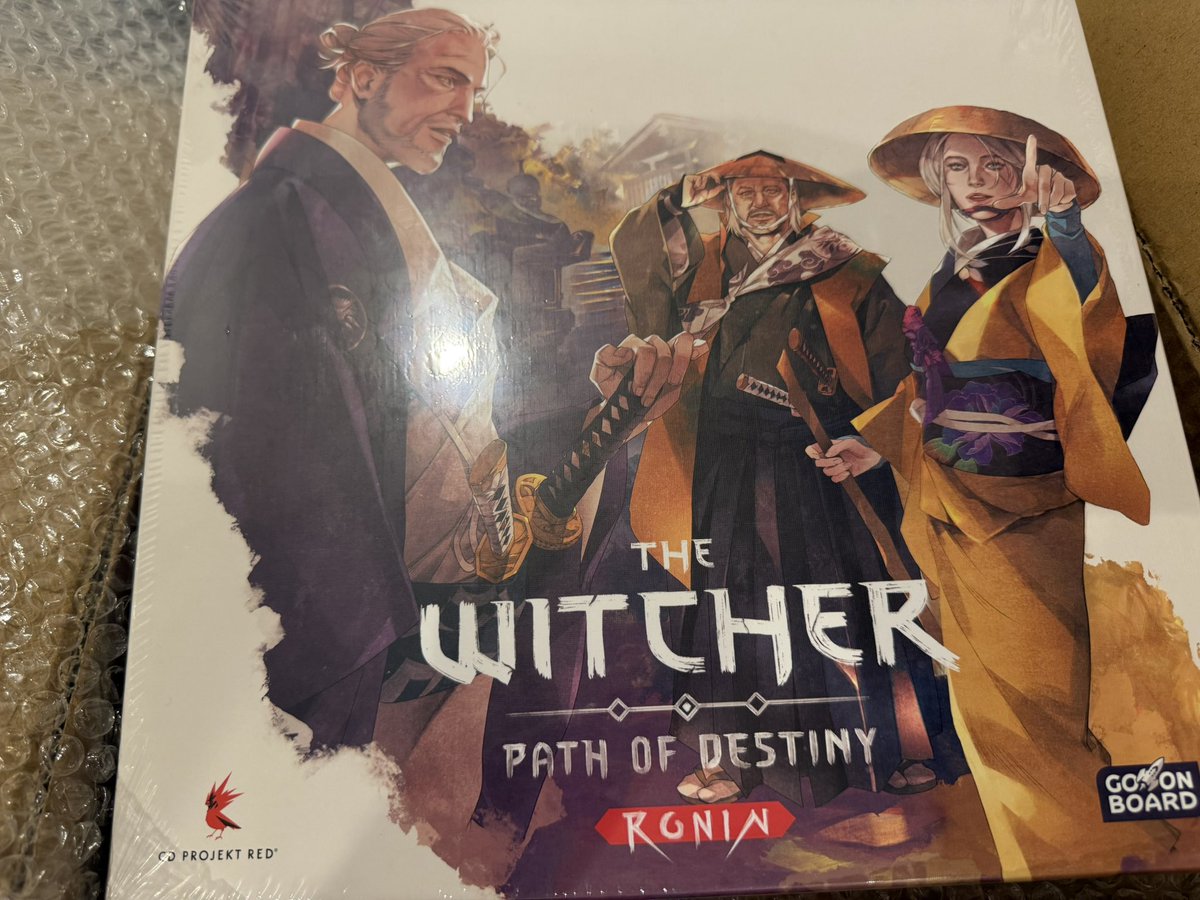 Darkesteast's tweet photo. 東京ゲームマーケット行ったら、いっぱいボードゲーム買いそうなので行かない事にしたが、たった今前にクラウドファンドしたボードゲーム届きました。
結果オライ。笑
#ボードゲーム
#boardgame
#Witcher
#PathofDestiny
#Ronin https://t.co/BlN4OfRnOk