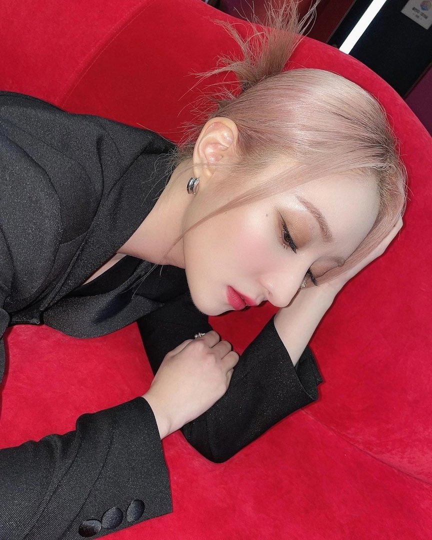 𝐃RΣΔ𝑀ΣRS. ︎✺ tweet media