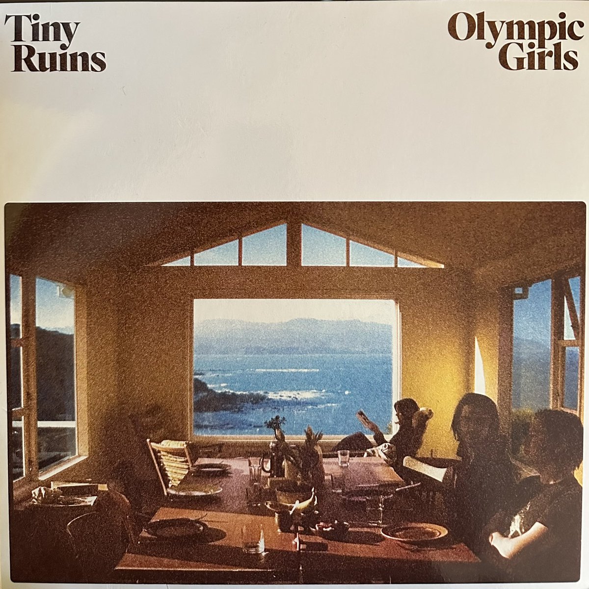 BernardZuel's tweet photo. Don’t you disappear in glorious summer. #morningpop #saturdayvinyl #tinyruins #olympicgirls https://t.co/rtNIwXeZEy