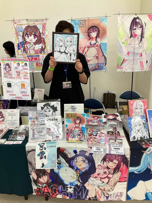 設営完了しました!
スペースBー05にてお待ちしてます!
 #ホロクル9th 