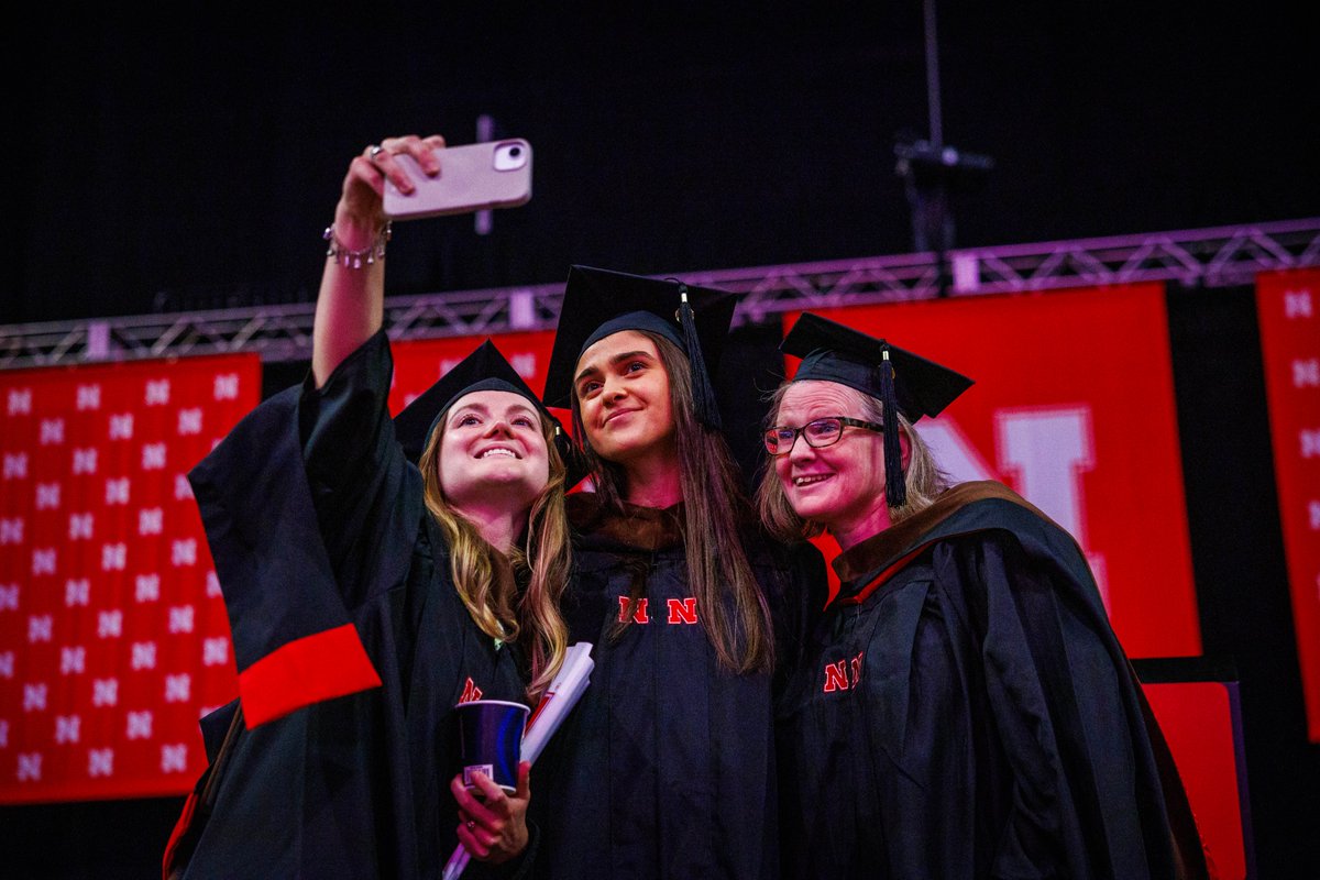 NebToday's tweet image. Congratulations to all 3,590 Huskers earning degrees in May! Check out the full list: go.unl.edu/grads-may25 #Nebraska #UNL #LNK #GoBigGrad