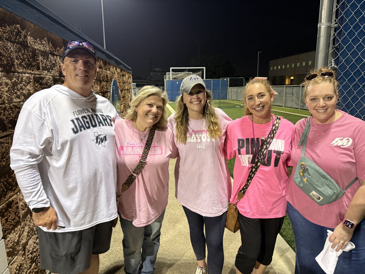 CKrueger💙 (@c_krugs) on Twitter photo FM9 teachers cheering LOUD for <a href="/FMSoftball/">FMHS Jaguar Softball</a> !!! GO JAGS!! 🥎 <a href="/armeymom/">Carisa Fischer Armey</a> <a href="/SPowell2319/">Savanna Powell</a> <a href="/ABaird2008/">Ali Baird ✌🏻🩵</a> <a href="/FMHS9/">FMHS9</a> FM9 teachers cheering LOUD for <a href="/FMSoftball/">FMHS Jaguar Softball</a> !!! GO JAGS!! 🥎 <a href="/armeymom/">Carisa Fischer Armey</a> <a href="/SPowell2319/">Savanna Powell</a> <a href="/ABaird2008/">Ali Baird ✌🏻🩵</a> <a href="/FMHS9/">FMHS9</a>