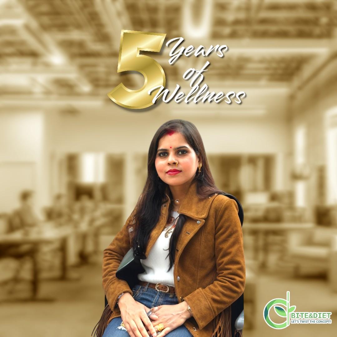 Biteandiet's tweet photo. Celebrating 5 Years of Wellness!✨
5 wonderful years of #BiteAndDiet!

I'm deeply grateful to each of you for trusting me with your health journey. 

Here’s to many more years of health, healing, growth together.
Let’s keep nourishing body &amp; mind.

#5YearsOfWellness #Gratitude https://t.co/PHGBcNYTXG
