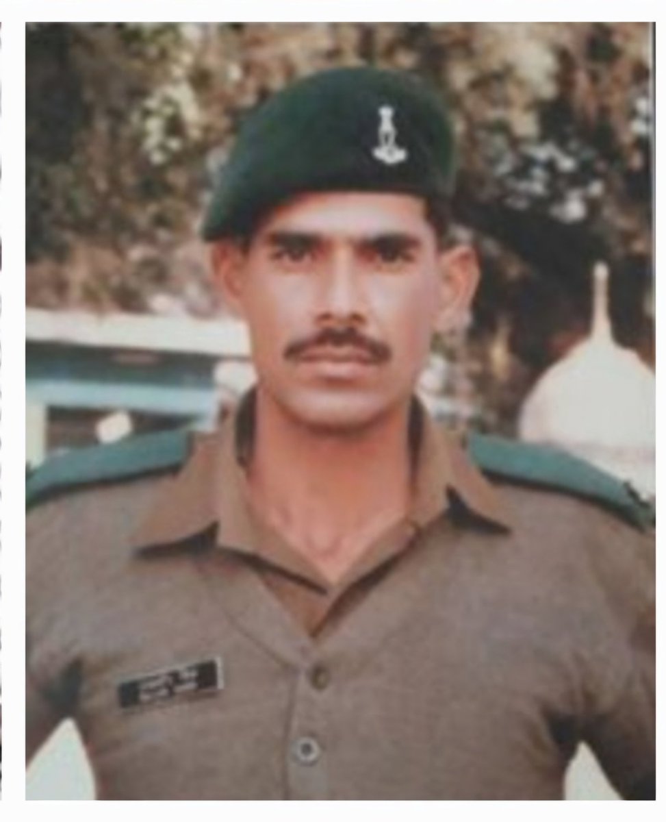 This day in Kargil, young Capt Amit Bharadwaj led a search party after Capt Saurabh Kalia's entire patrol had gone missing...... and they too came under massive enemy fire at Bajrang post 

Knowing they were hugely outnumbered by the enemy and there was no escape, Capt Amit